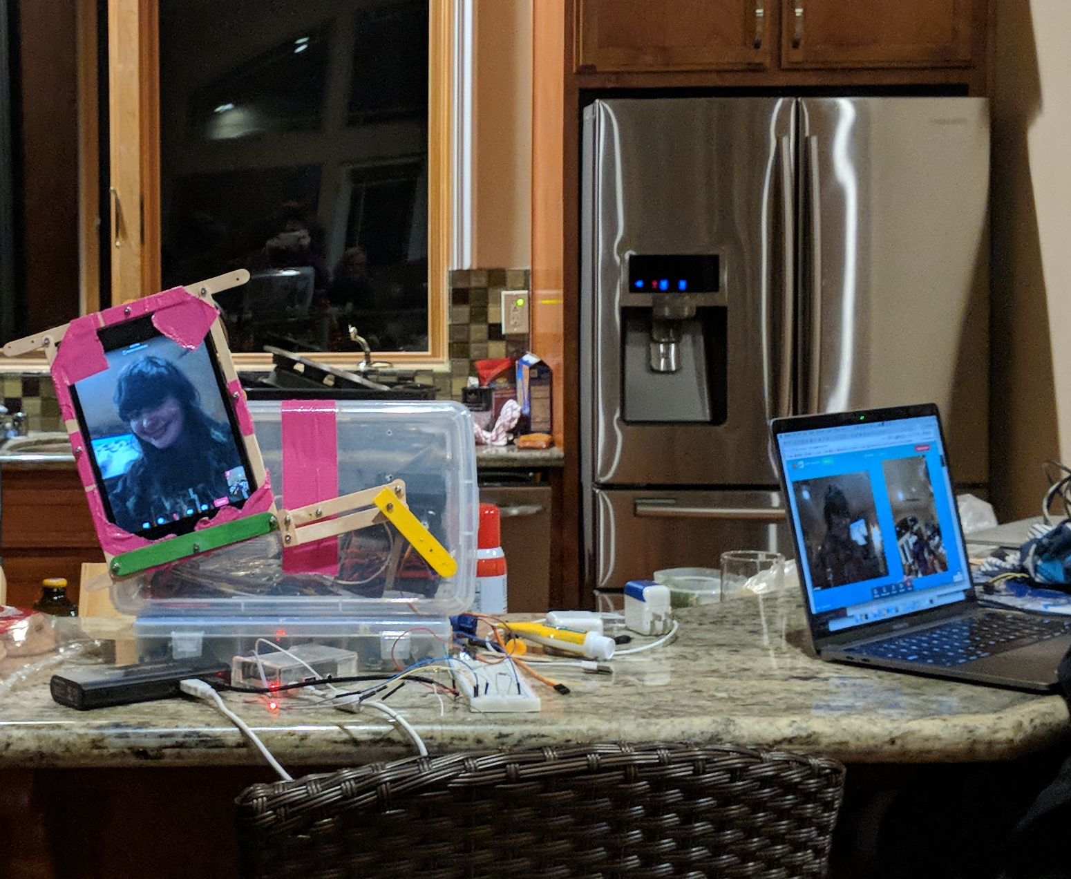 1_sY3lRoeW9WbpCQRFQQ2lyw